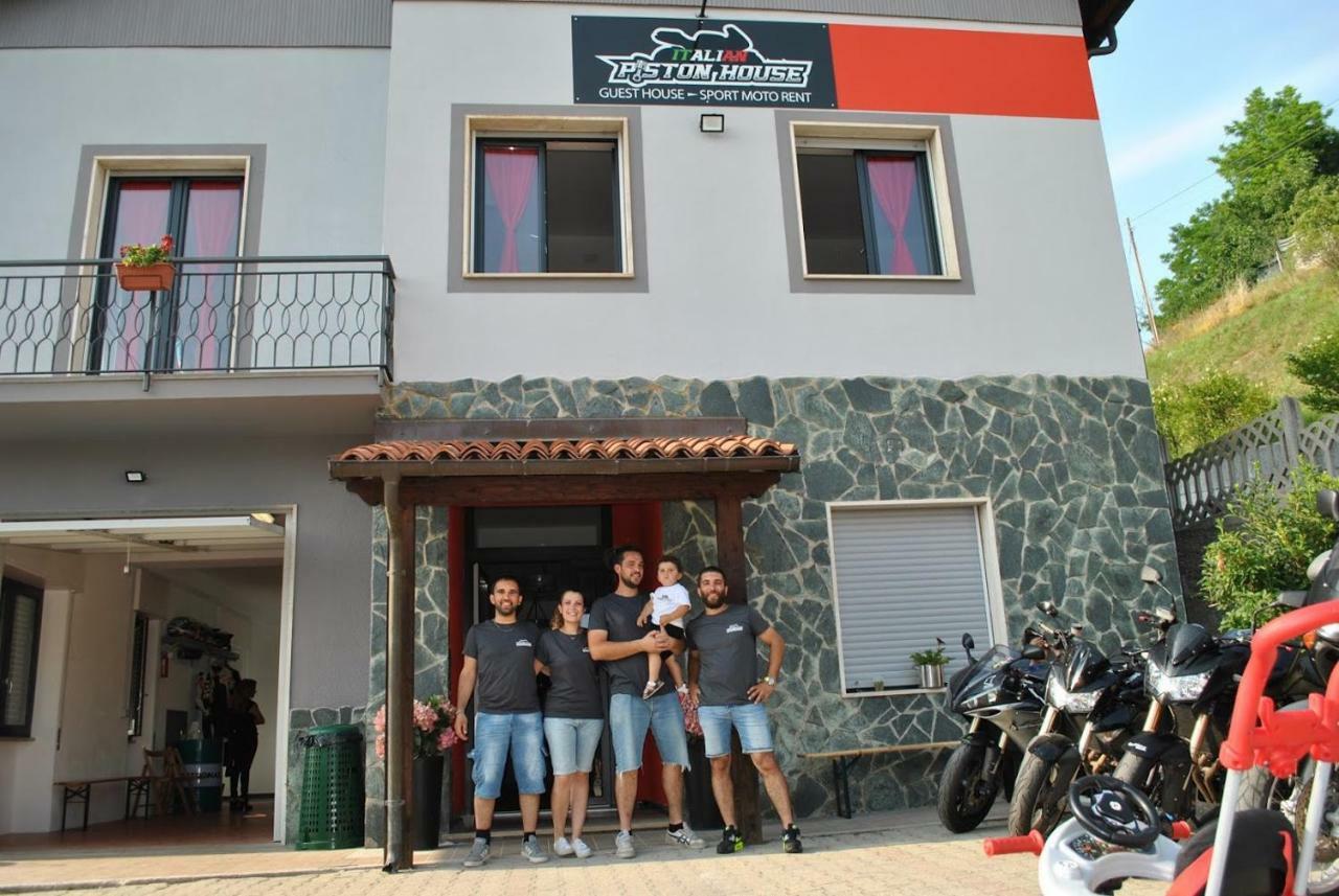 Italian Piston House Sport Moto Rent Bed & Breakfast Millesimo ภายนอก รูปภาพ