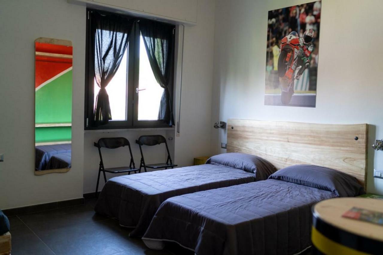 Italian Piston House Sport Moto Rent Bed & Breakfast Millesimo ภายนอก รูปภาพ