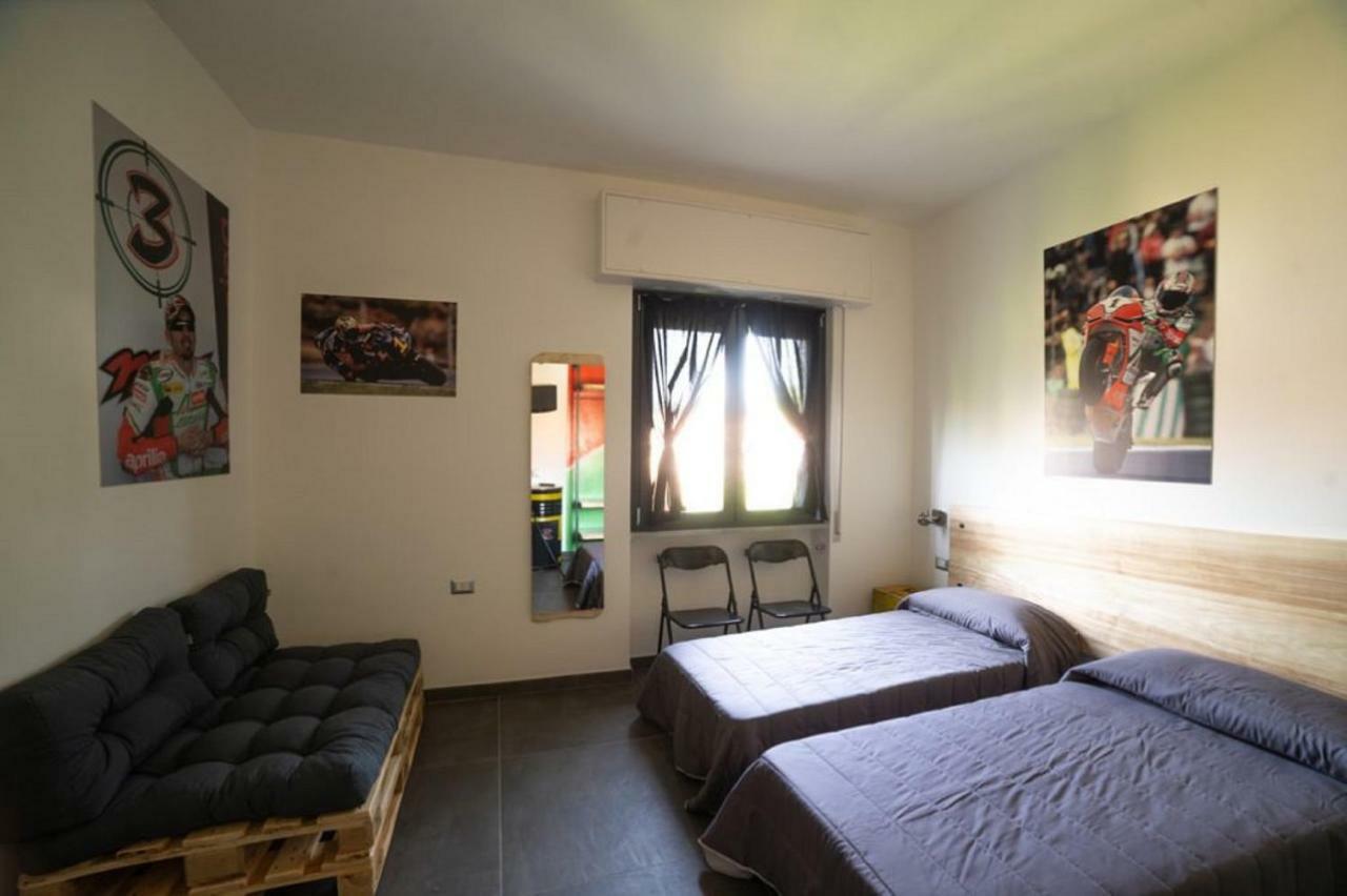Italian Piston House Sport Moto Rent Bed & Breakfast Millesimo ภายนอก รูปภาพ