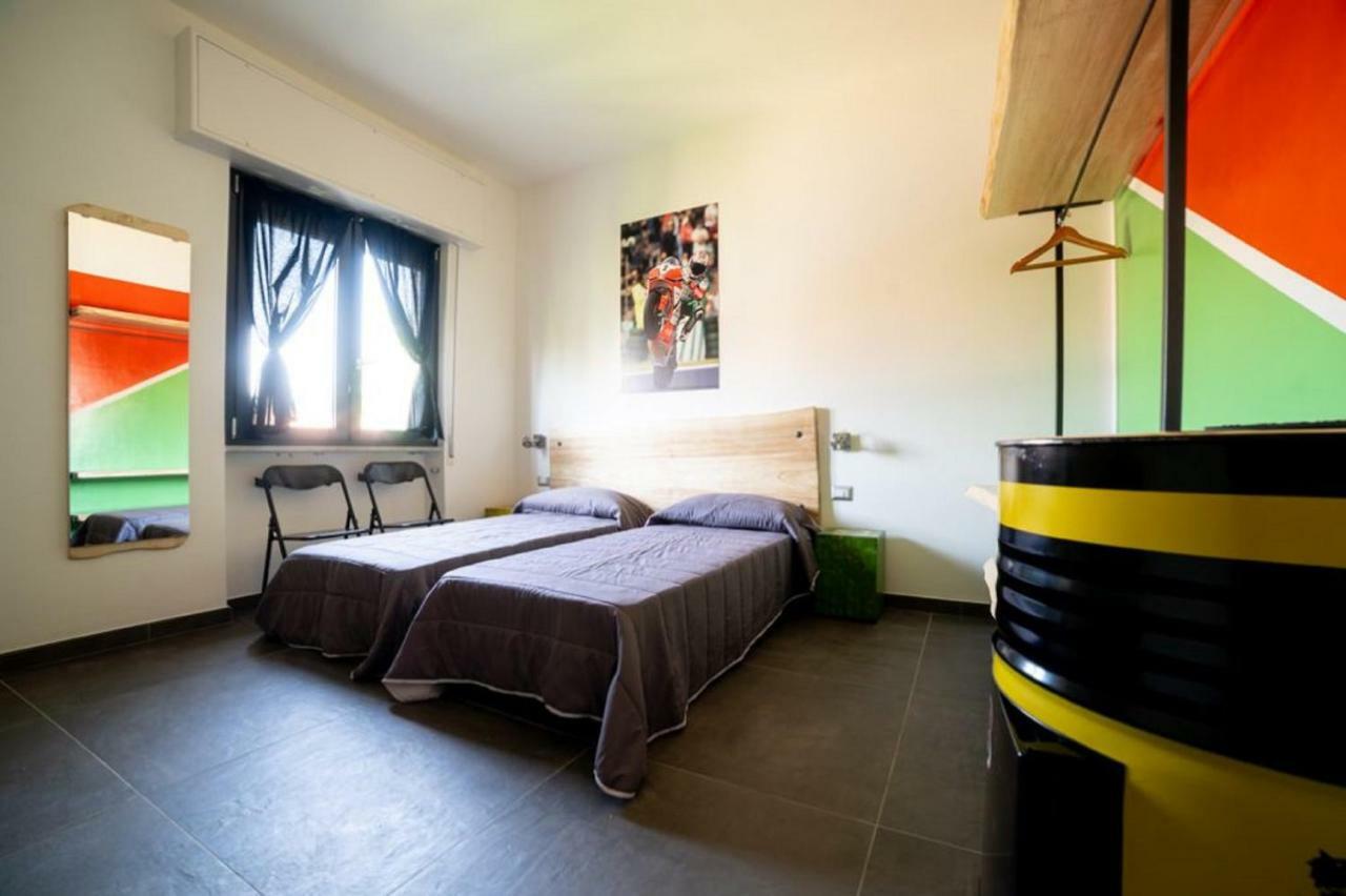 Italian Piston House Sport Moto Rent Bed & Breakfast Millesimo ภายนอก รูปภาพ