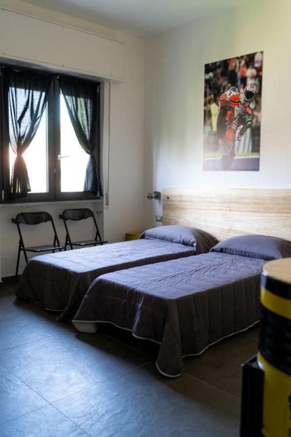 Italian Piston House Sport Moto Rent Bed & Breakfast Millesimo ภายนอก รูปภาพ